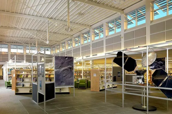 Retail Display Application